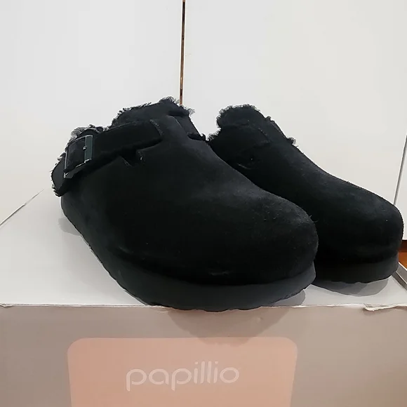 Papillio Black Fleece-Lined Clogs - Picture 1 of 6